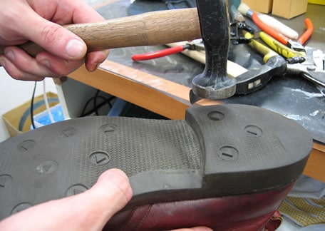 img_shoe_repair_flow03_x1.jpg